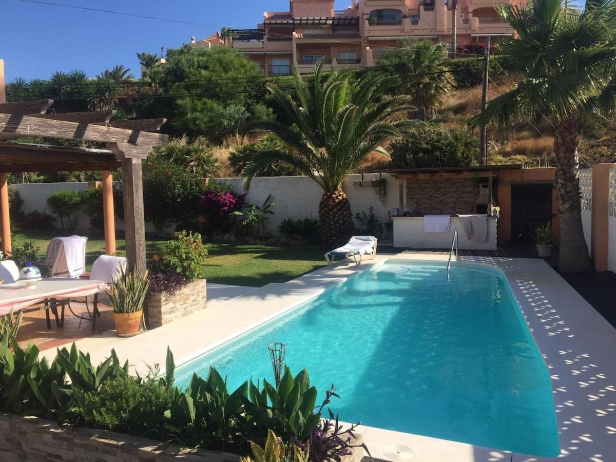 פואנגירולה Villa Mijas With Pool 50 M Beach מראה חיצוני תמונה